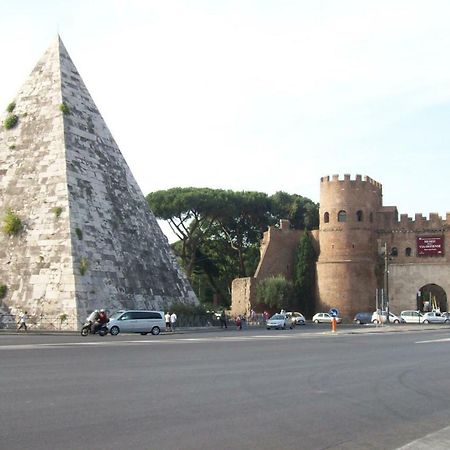 Modern Apartment Near Colosseum Rome Luaran gambar
